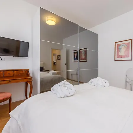 Aqua Domus Apartment Trieste